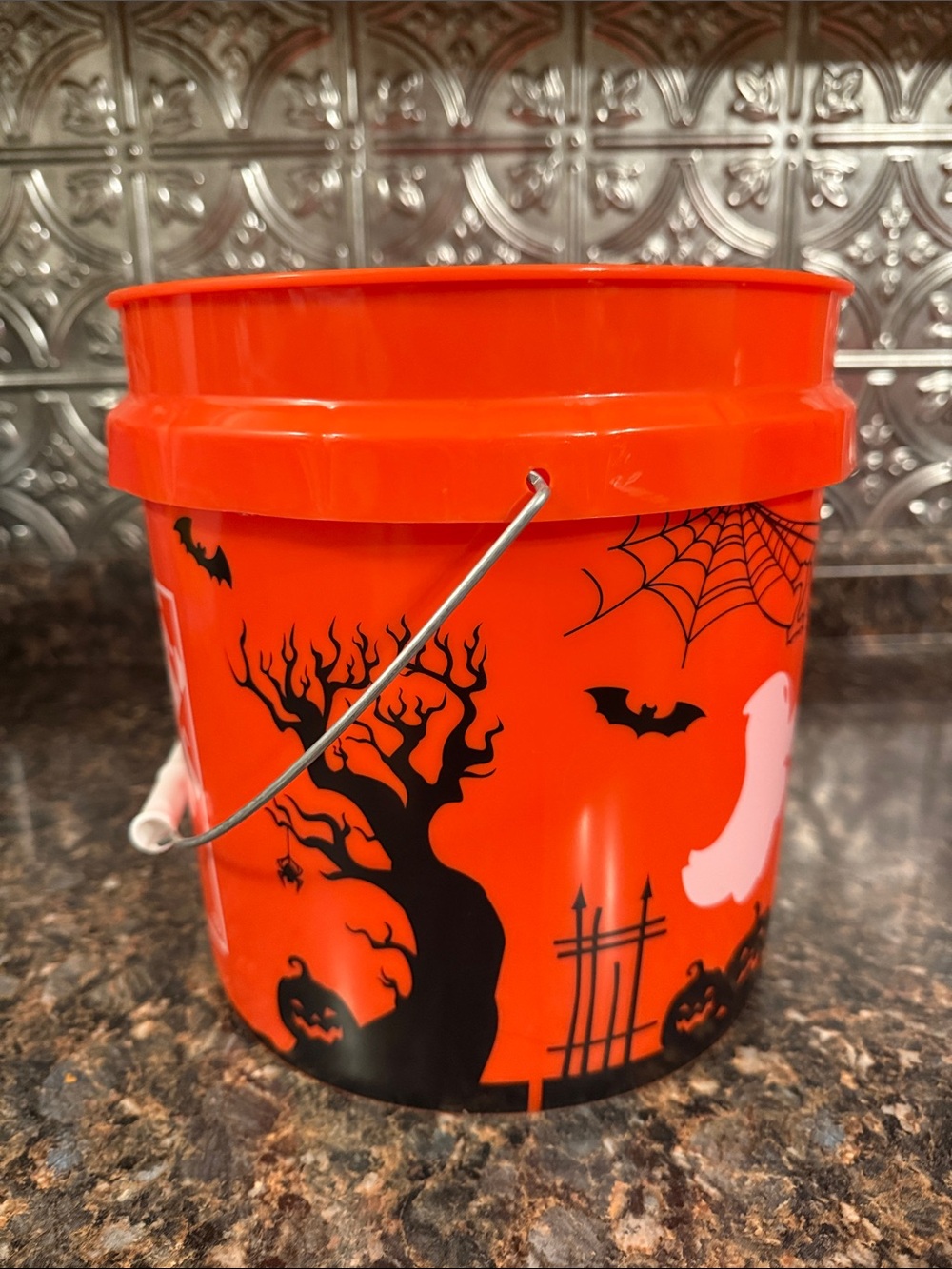 🎃 Home Depot 2026 Halloween Orange Bucket w/ Handle Ghost Haunted House - Picture 5 of 11